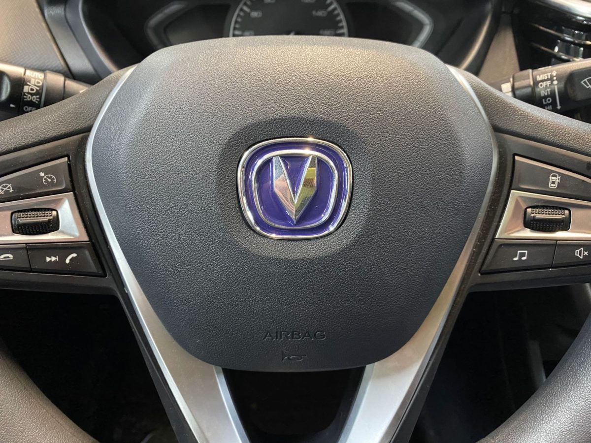 Changan Alsvin — Рулевое колесо крупным планом