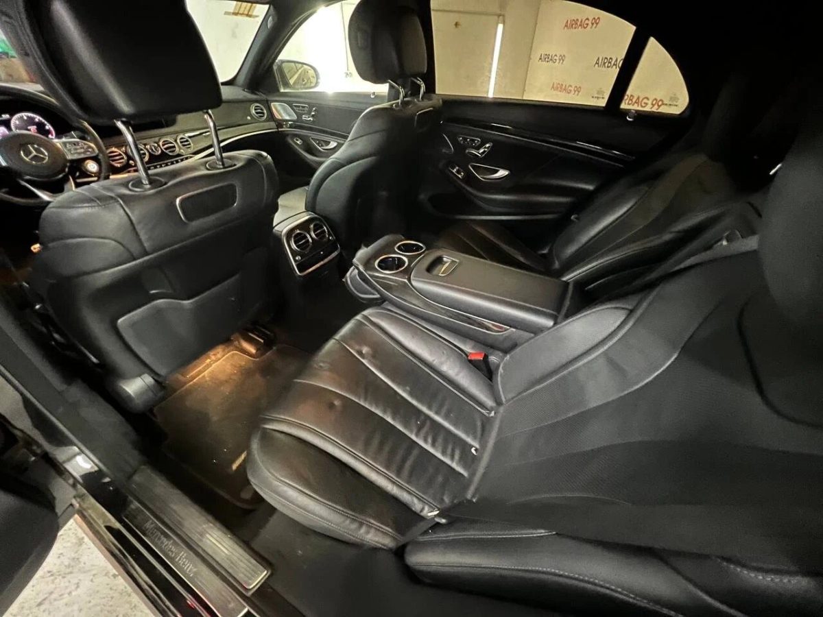 Mercedes-Benz S-Class W222 — Задний ряд и отделка интерьера